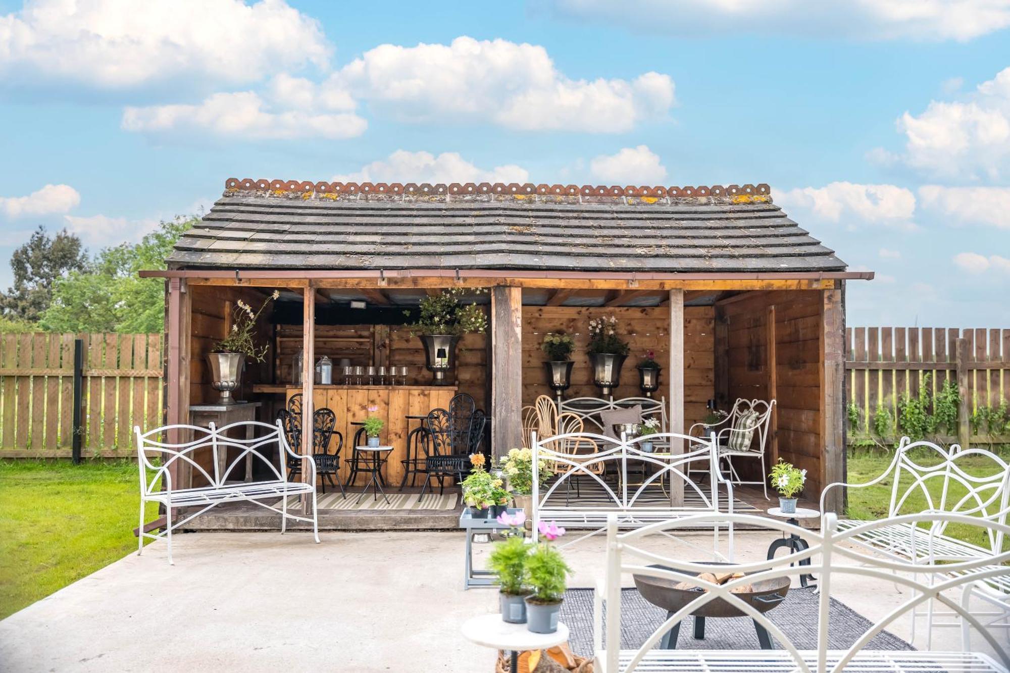 Large Country Cottage, Sleeps 8 - Spa Facilities, Garden Bar, Catering Services, Free Parking, Nature Reserve, Hen Parties Scunthorpe Esterno foto