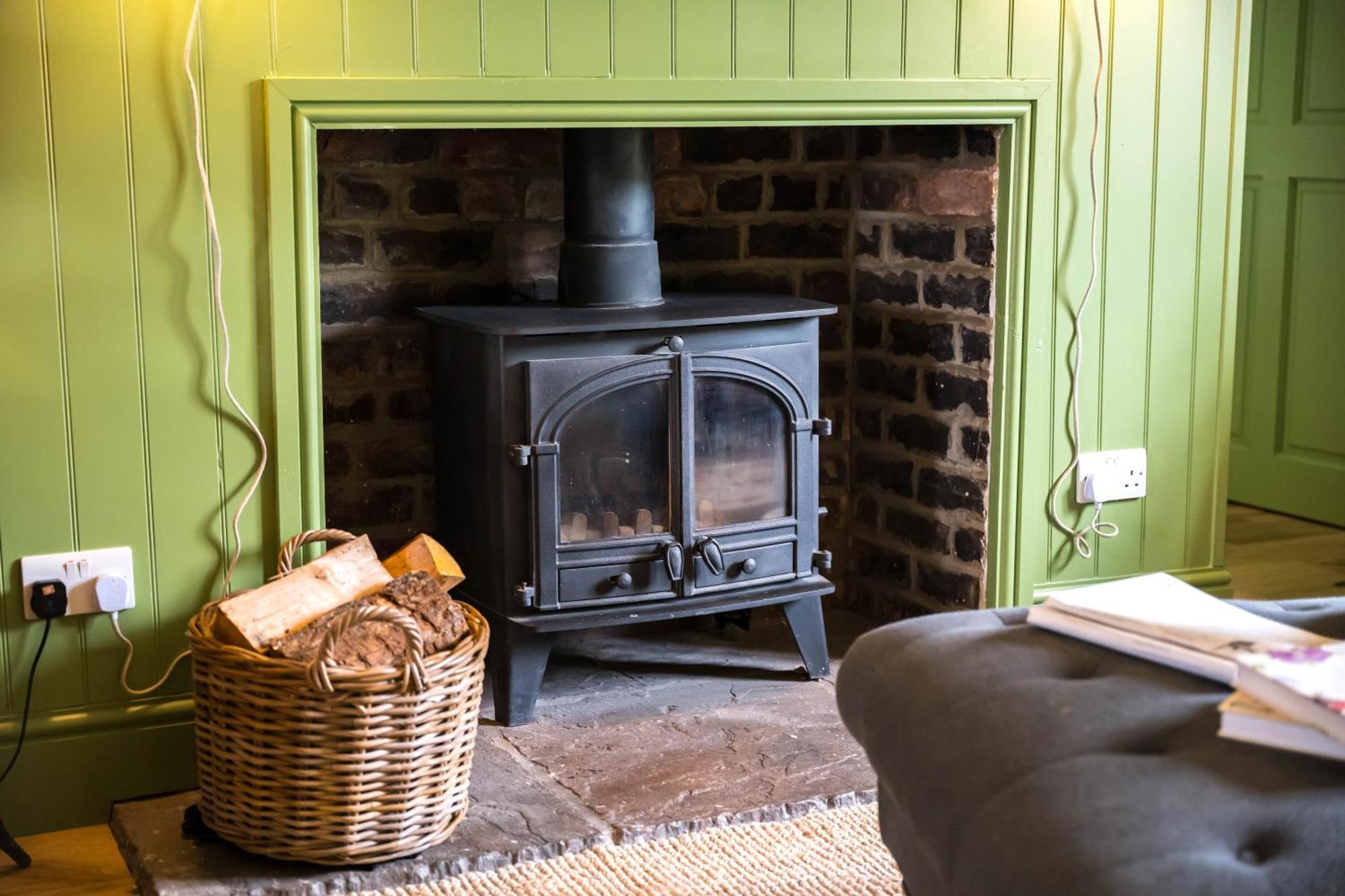 Large Country Cottage, Sleeps 8 - Spa Facilities, Garden Bar, Catering Services, Free Parking, Nature Reserve, Hen Parties Scunthorpe Esterno foto