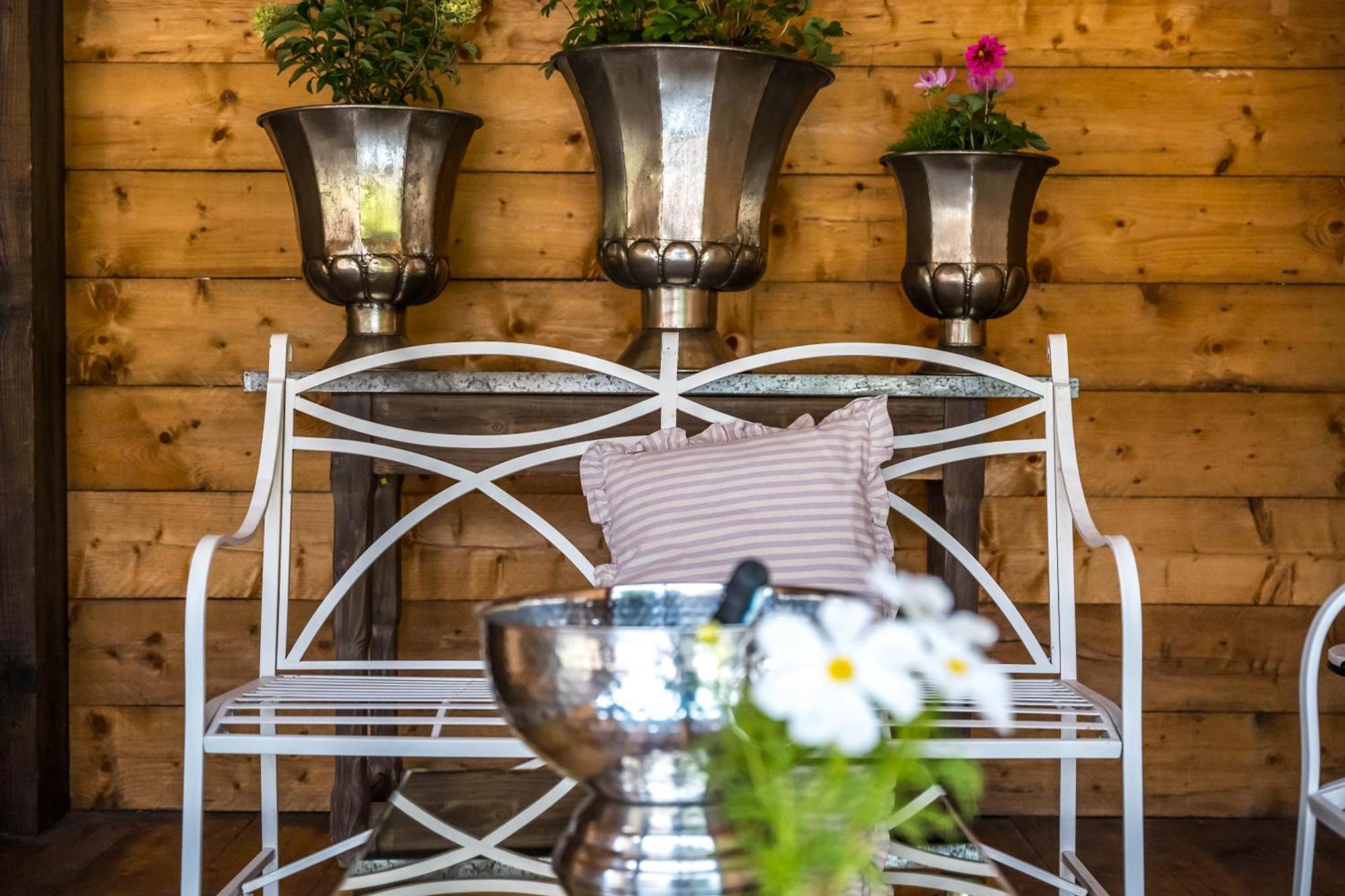 Large Country Cottage, Sleeps 8 - Spa Facilities, Garden Bar, Catering Services, Free Parking, Nature Reserve, Hen Parties Scunthorpe Esterno foto